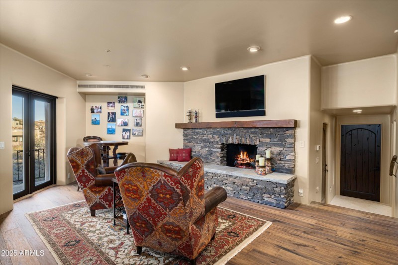 25-40947 n. 107th pl (25 of 65)