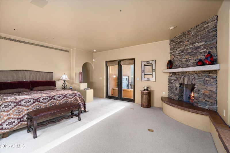 26-40947 n. 107th pl (26 of 65)