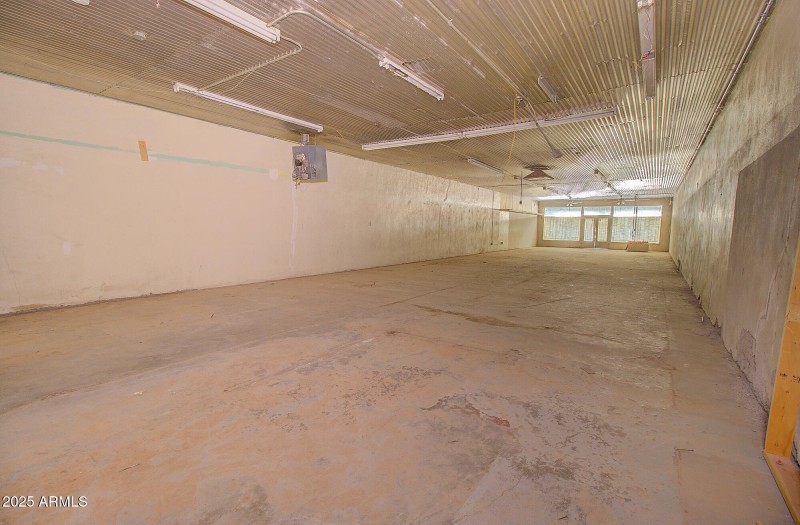 311 N Main St
