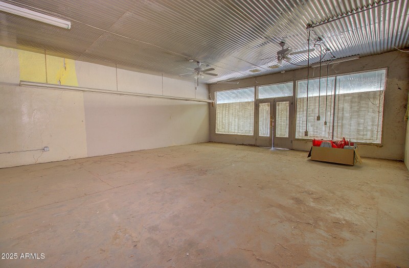 311 N Main St