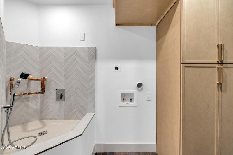 1040 E Osborn unit 1004-31