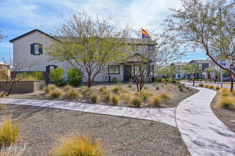 003 exterior