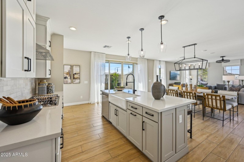 017 kitchen