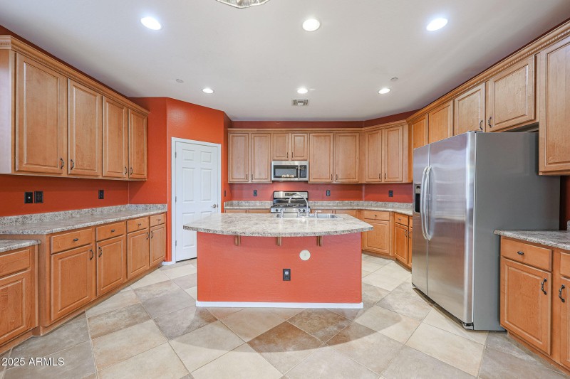 Large Kitchen tons of Storage