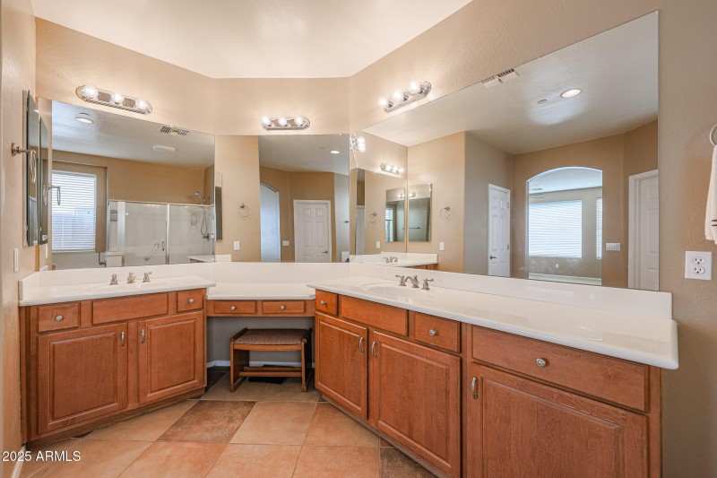 Owners Bath