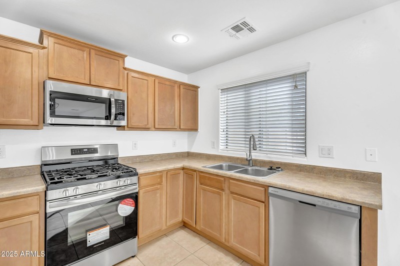 10-web-or-mls-DSC06770