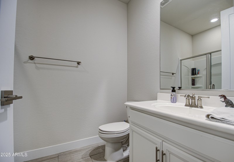 Bathroom 2-pic 1