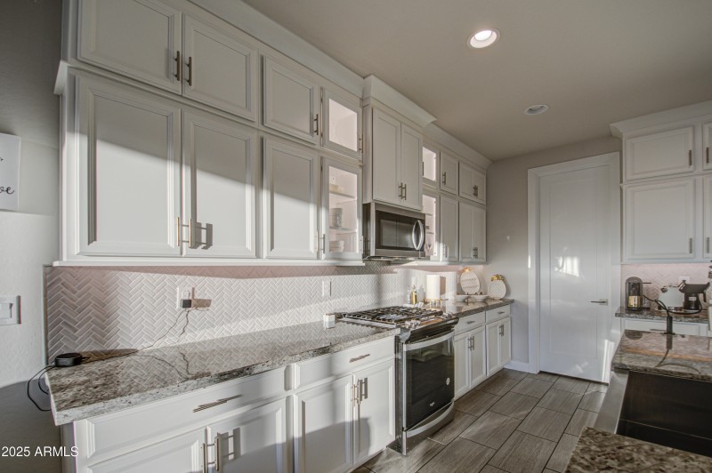 Kitchen 7