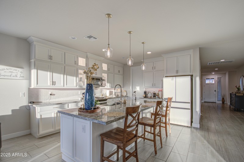Kitchen 8