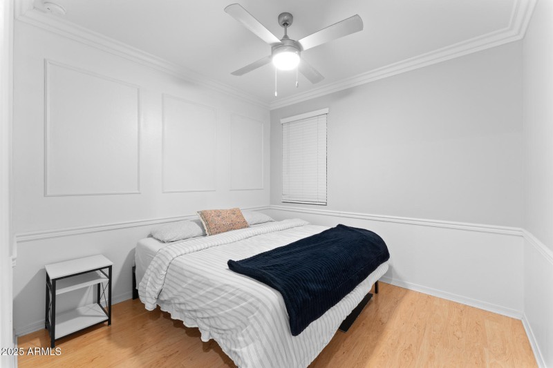 025-bedroom-3
