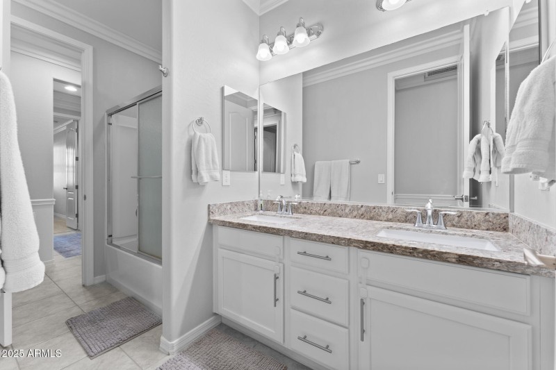 029-bathroom