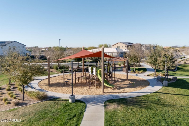 045-victoria-heights-playground