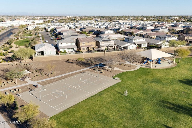 048-victoria-basketball-court