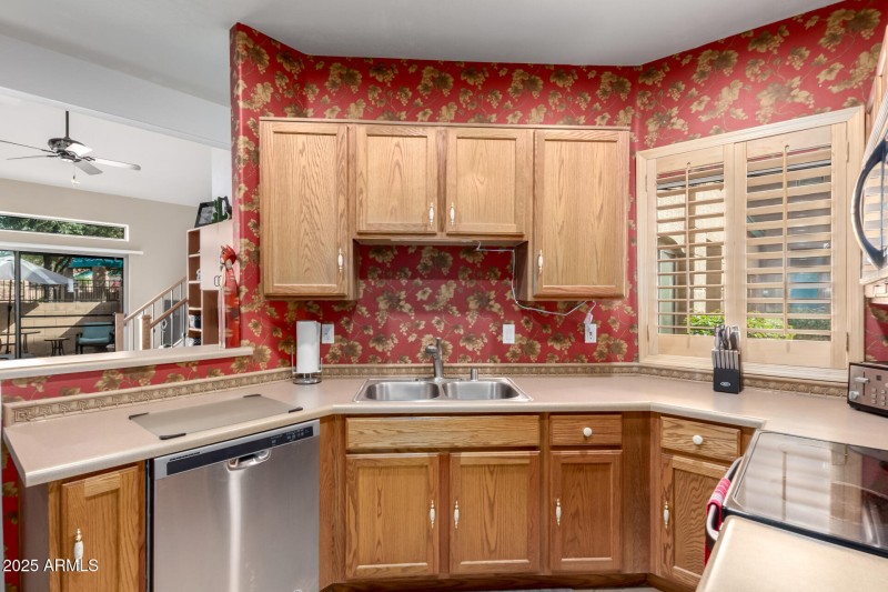 04 Kitchen