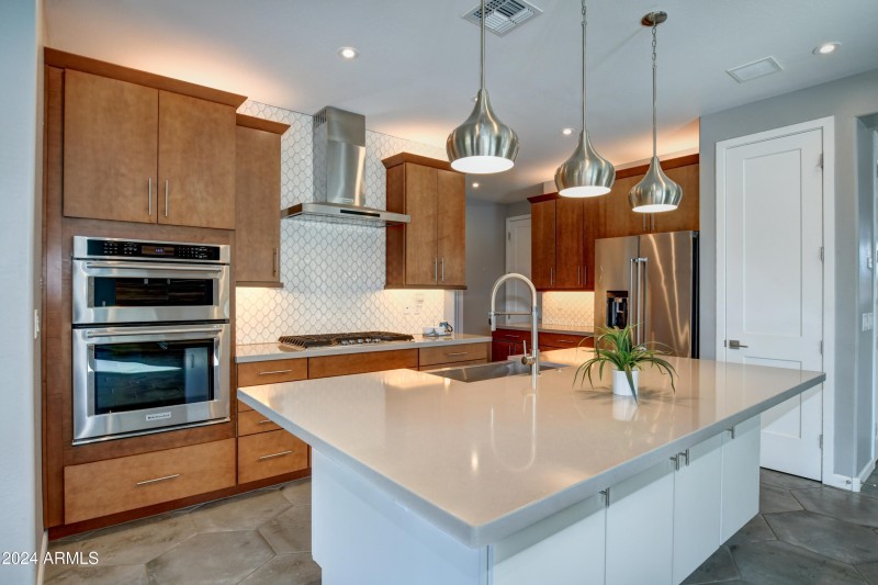 Kitchen 1