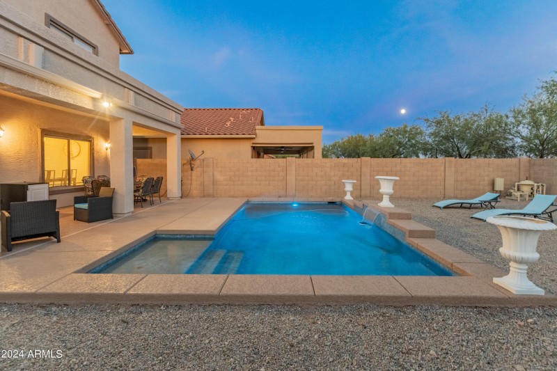 4535 W Cottontail Rd-40