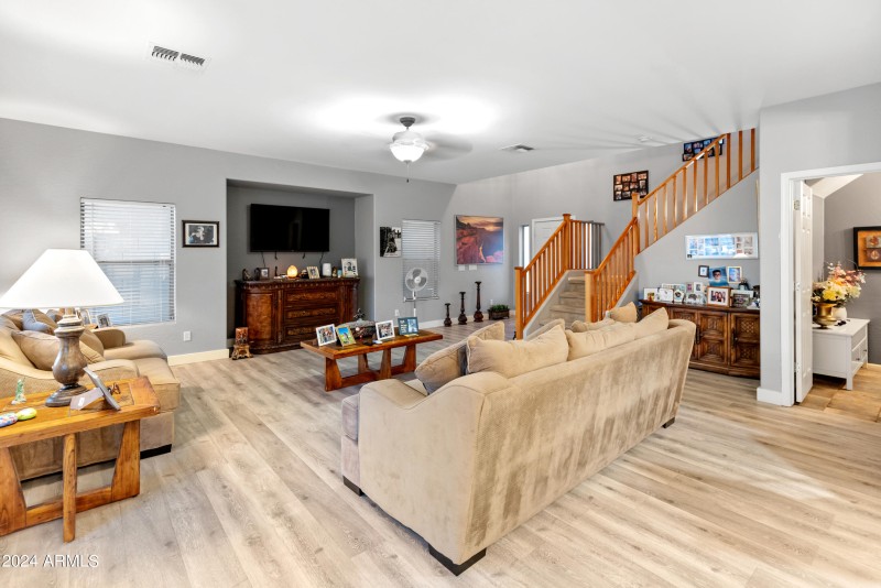 4535 W Cottontail Rd-28