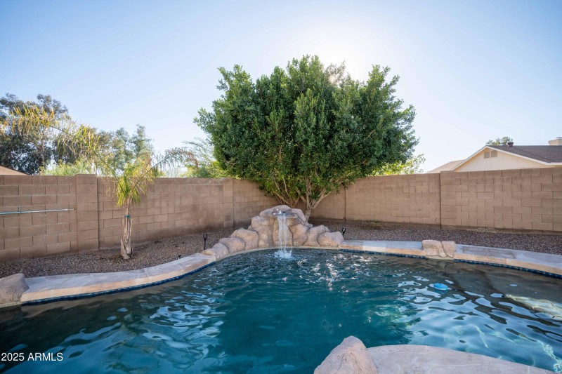 Pool2