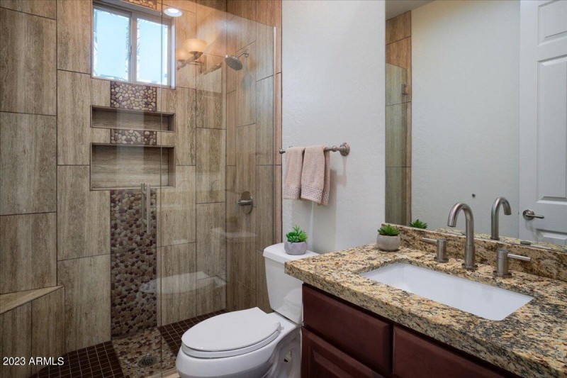 20-Guest Bath