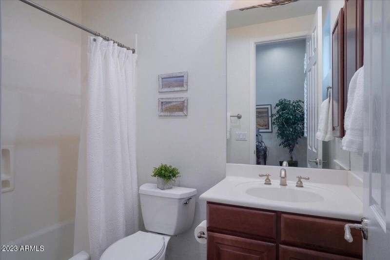 22-Guest Bath