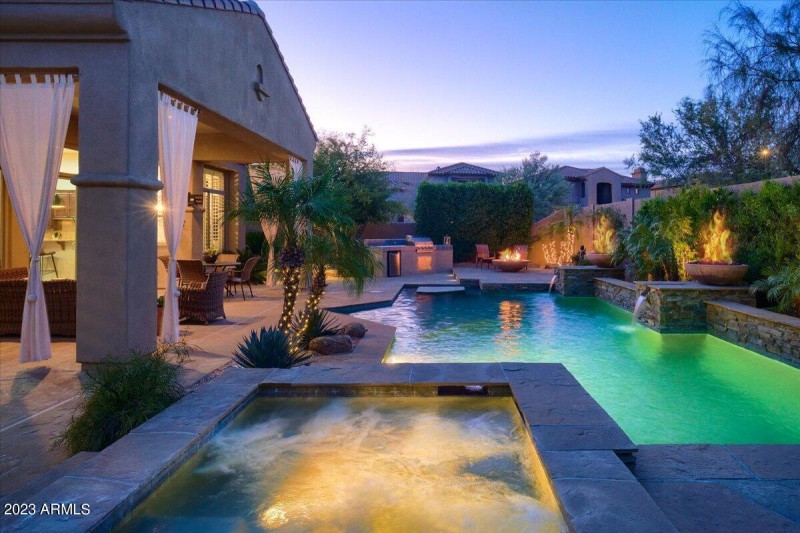 33-Backyard