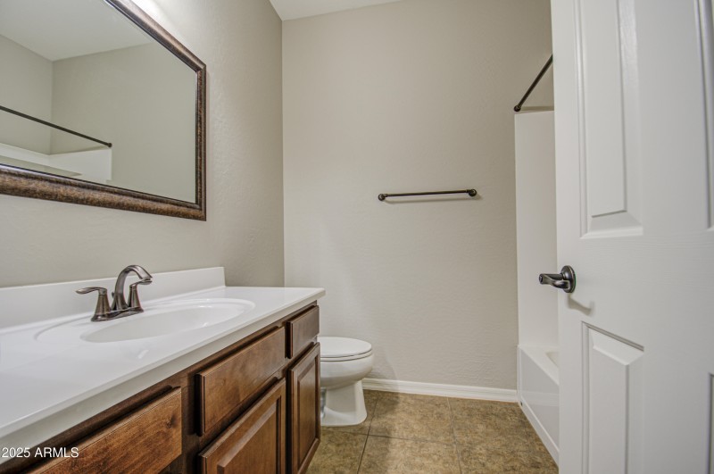 Bathroom 2-pic 1