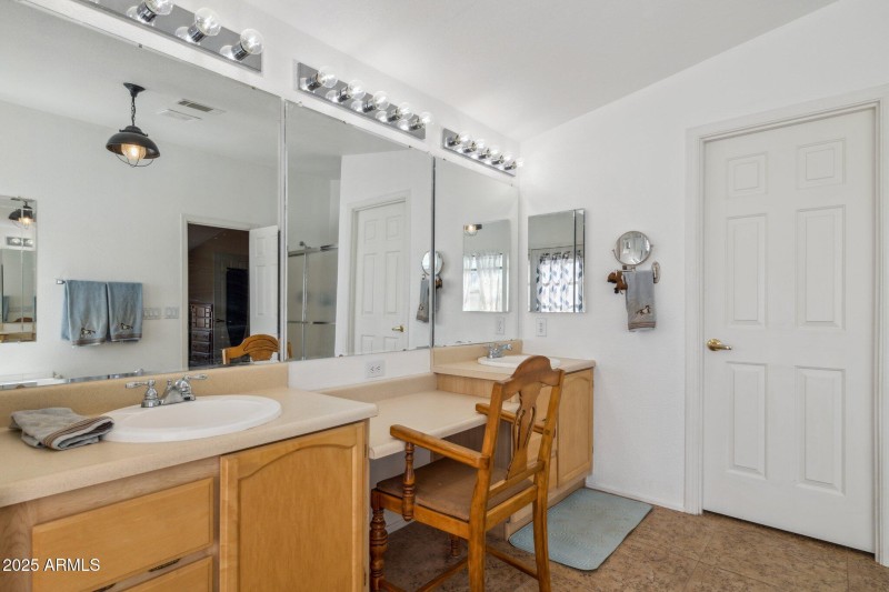 13-web-or-mls-43228-n-14th-st