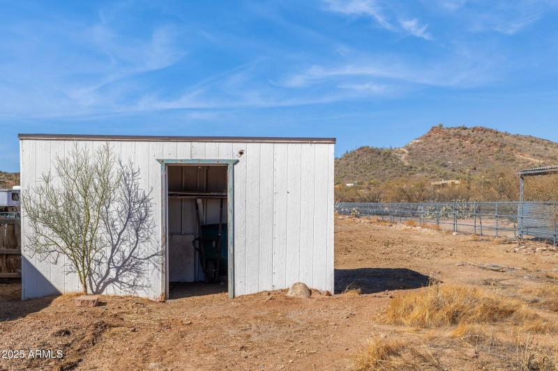 25-web-or-mls-43228-n-14th-st