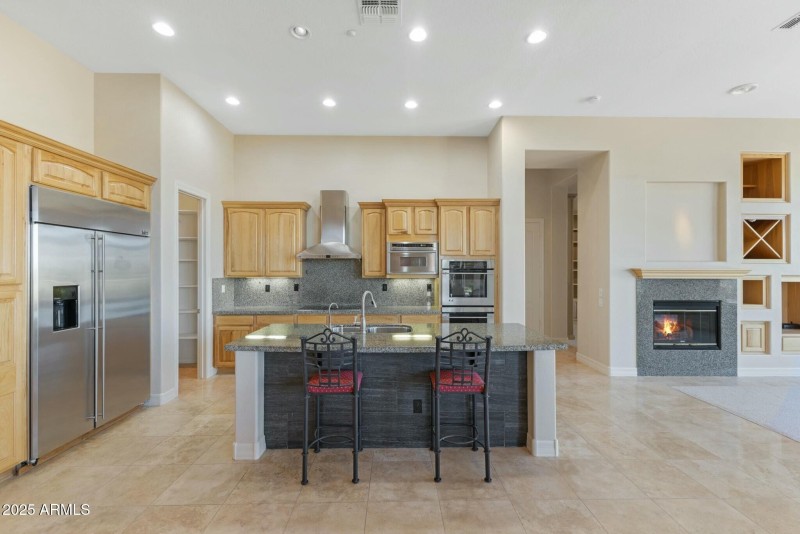 41601 N River Bend Rd