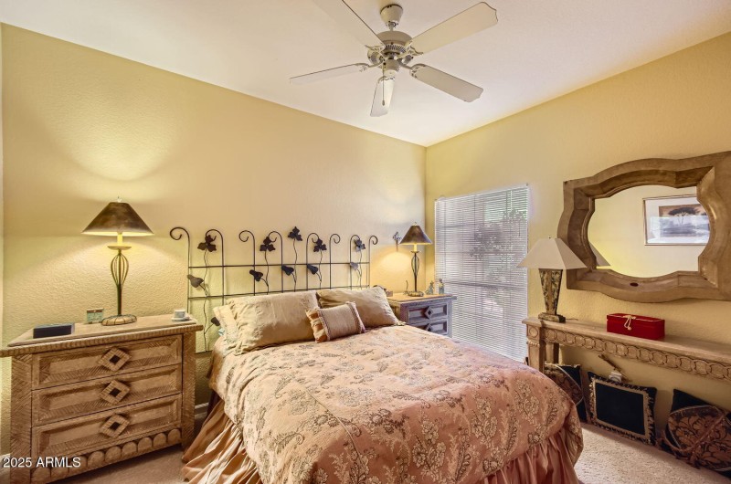 25 Bedroom