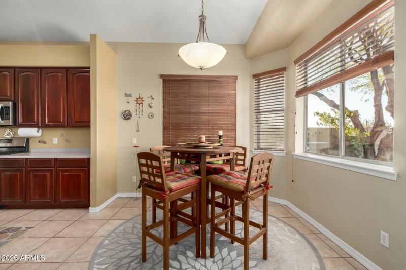 Eat-In Kitchen