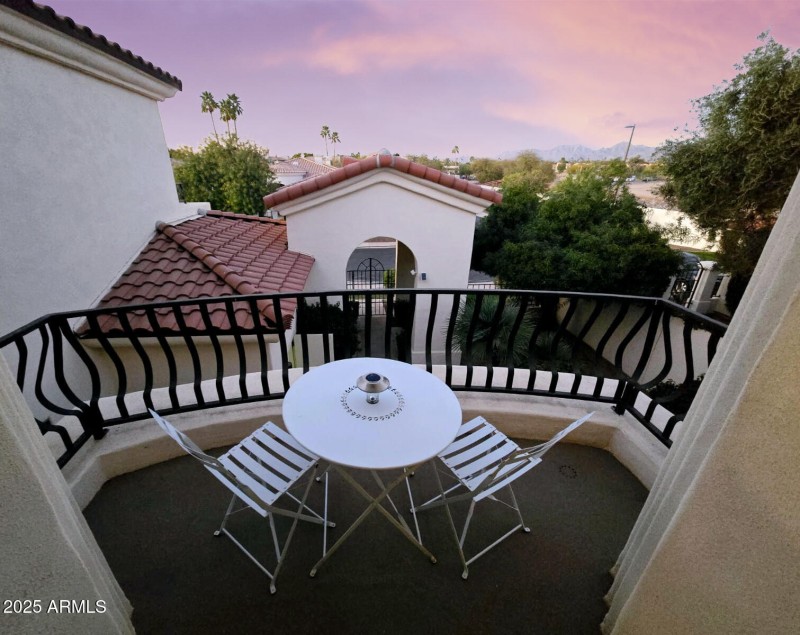 Balcony #1 pic2