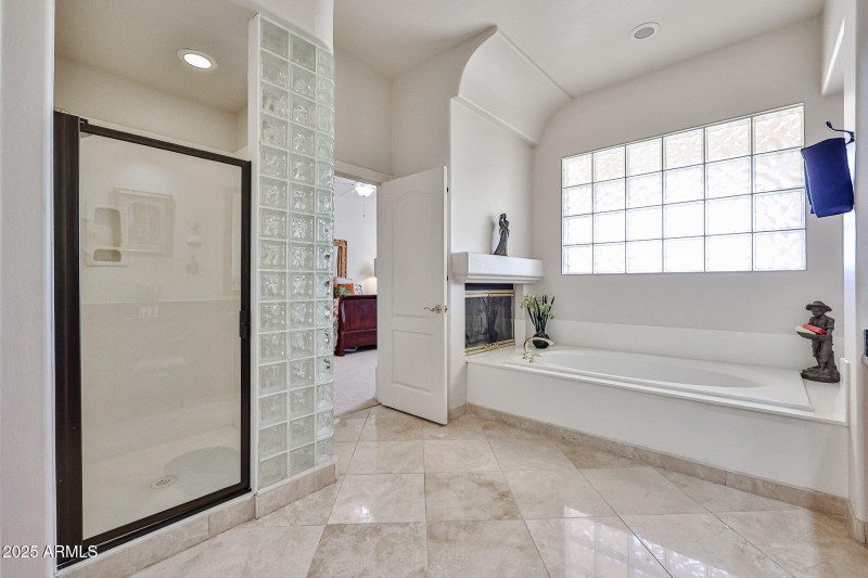 Separate Tub & Showe in Primary Bath