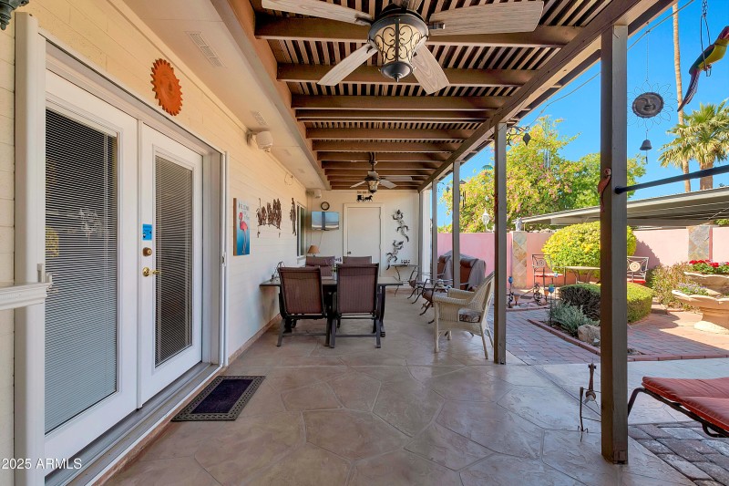 8230 E Valley Vista Dr-37