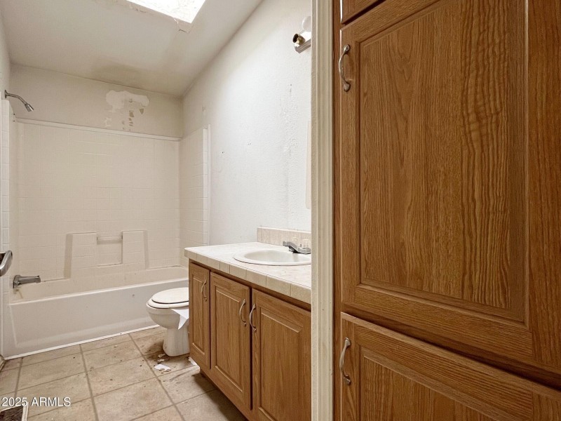Bathroom #2