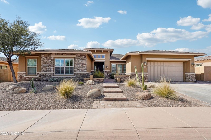 3-web-or-mls-N 129th Dr-003
