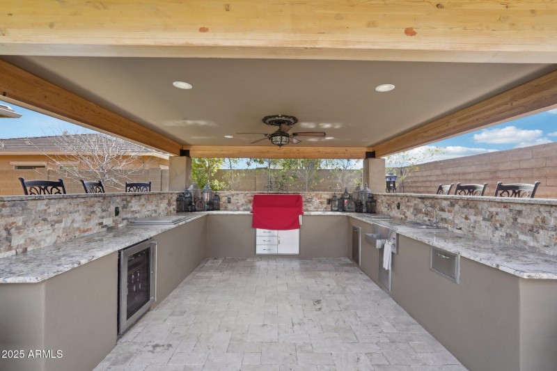 57-web-or-mls-N 129th Dr-057