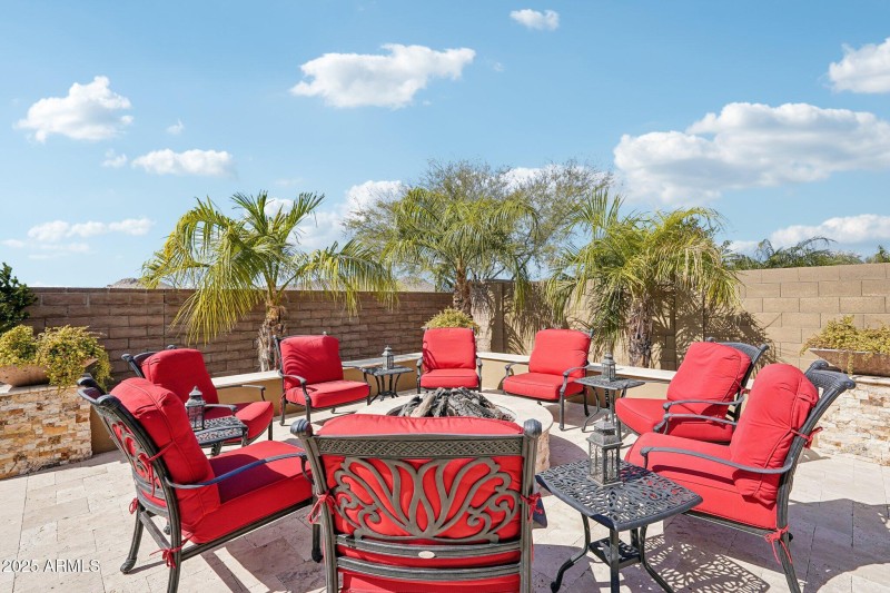 60-web-or-mls-N 129th Dr-060