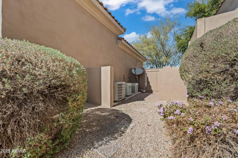 11479 E Beck Lane Scottsdale 85255-28