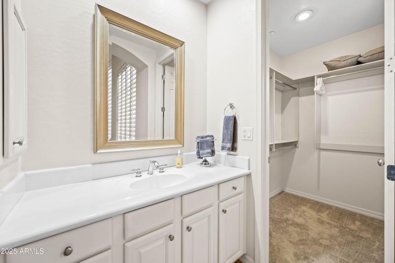 11479 E Beck Lane Scottsdale 85255-44