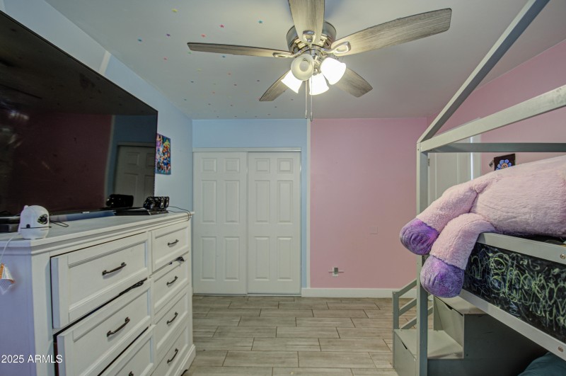 Bedroom 4-pic 2