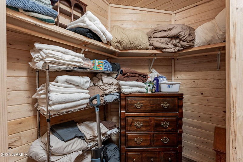 Primary walk in closet