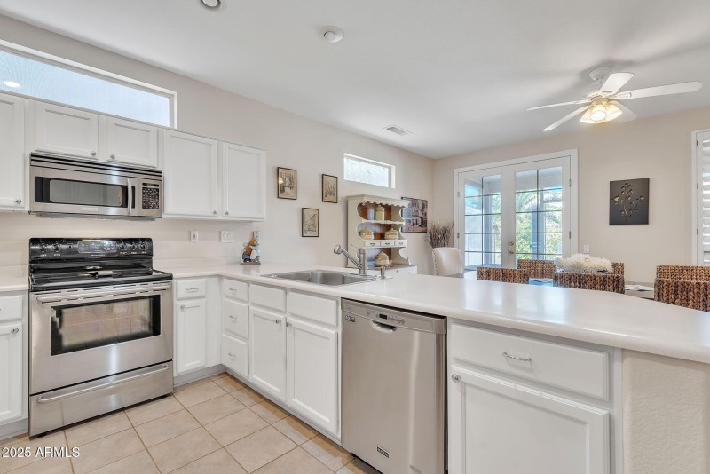 Spacious Kitchen