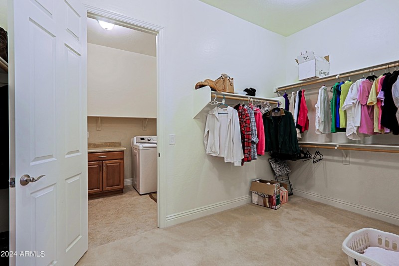 Master Closet #1B