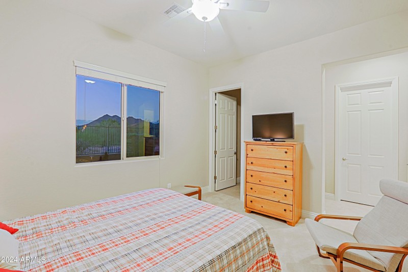2nd Bedroom Suite 2