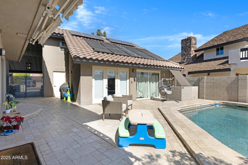 1323 E Whalers Way-64