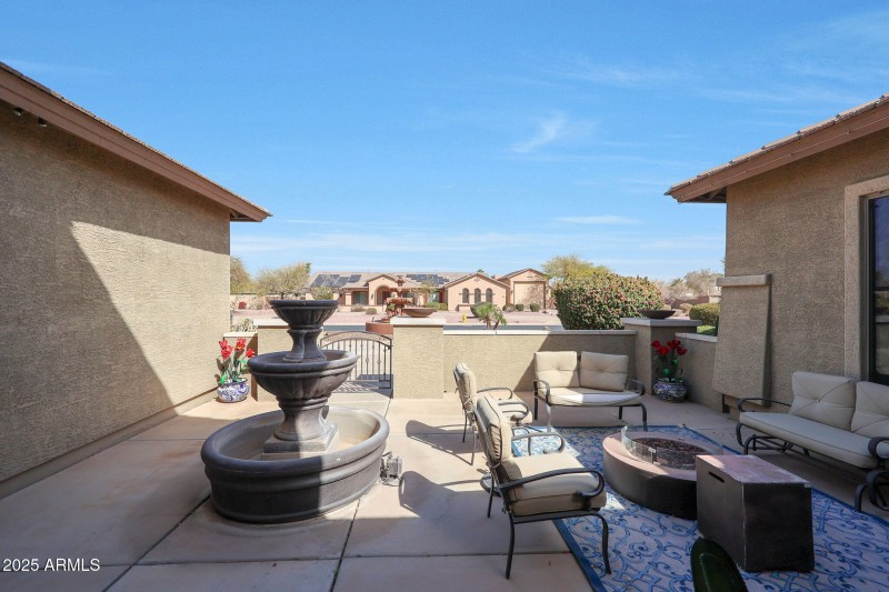 A (17)Front Courtyard