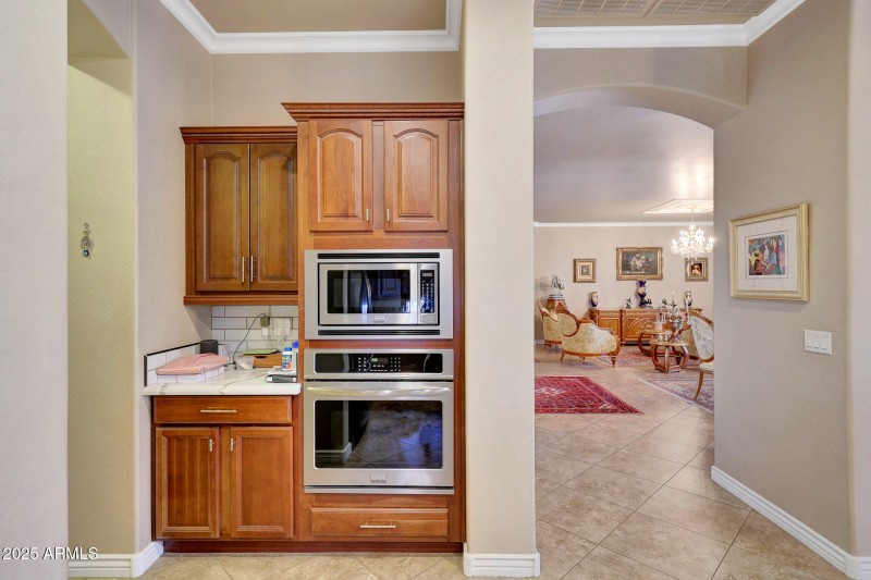 B (16)Kitchen