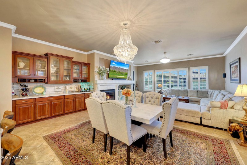 B (18)Family Room