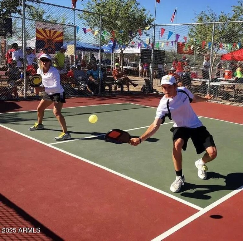 pem-pickle-ball